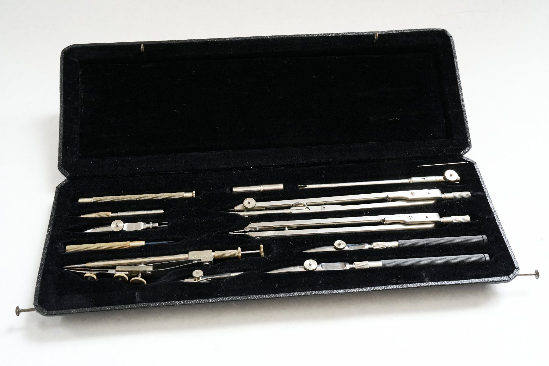 Compassi: Vintage Zirkel Set Präzision – Usato da Zürich venduto da Myomesin