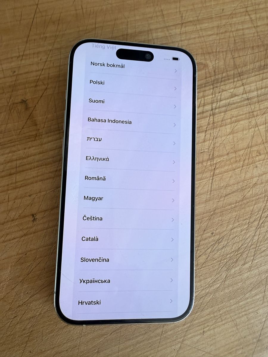 Apple Portables: iPhone 15Pro 128GB weiss – D'occasion à Zürich par Moreandmore 2