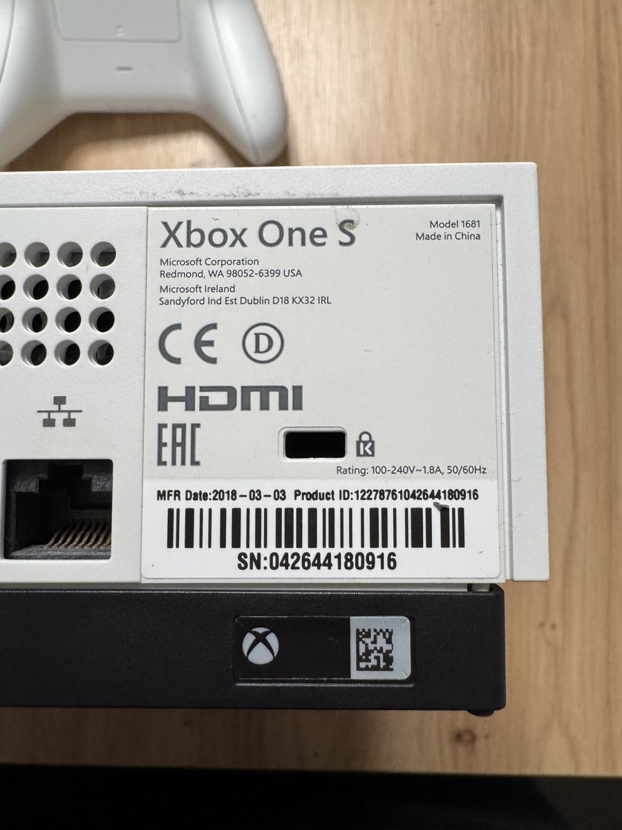 Microsoft Konsolen: Microsoft Xbox One S Konsole mit Controller weiss gebraucht – Gebraucht aus Biberist von etesummer 4