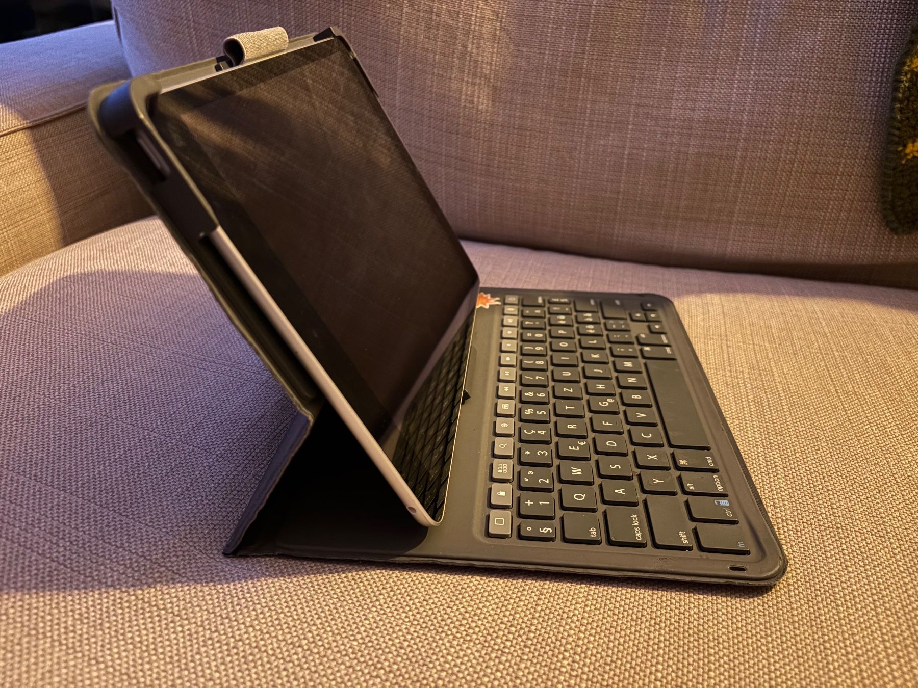 Apple Tablettes PC: iPad 9gen (2021) 64GB – D'occasion à Zürich par lua_gx2l 3
