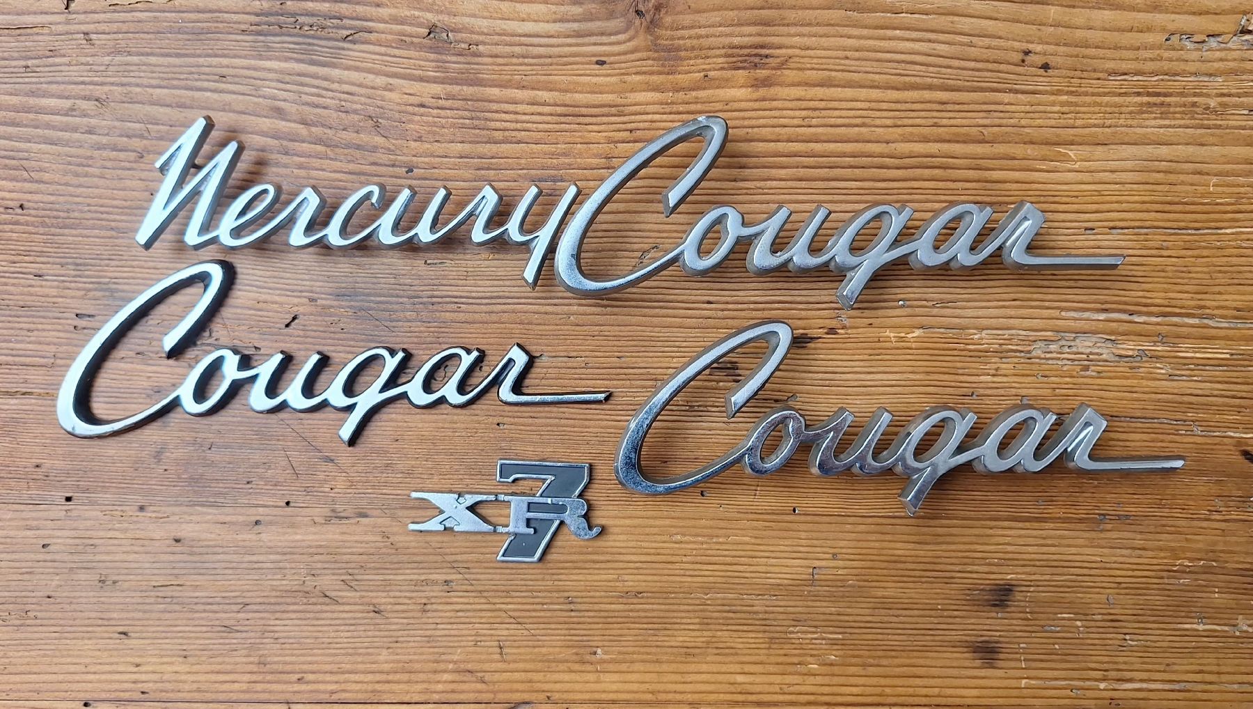 Mercury Tutti pezzi di ricambio auto: Mercury Cougar XR7 Embleme – Usato da Triesen venduto da BLACKSHEEP75