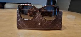 Original Gucci Sonnenbrille mit faltbarem Etui.
