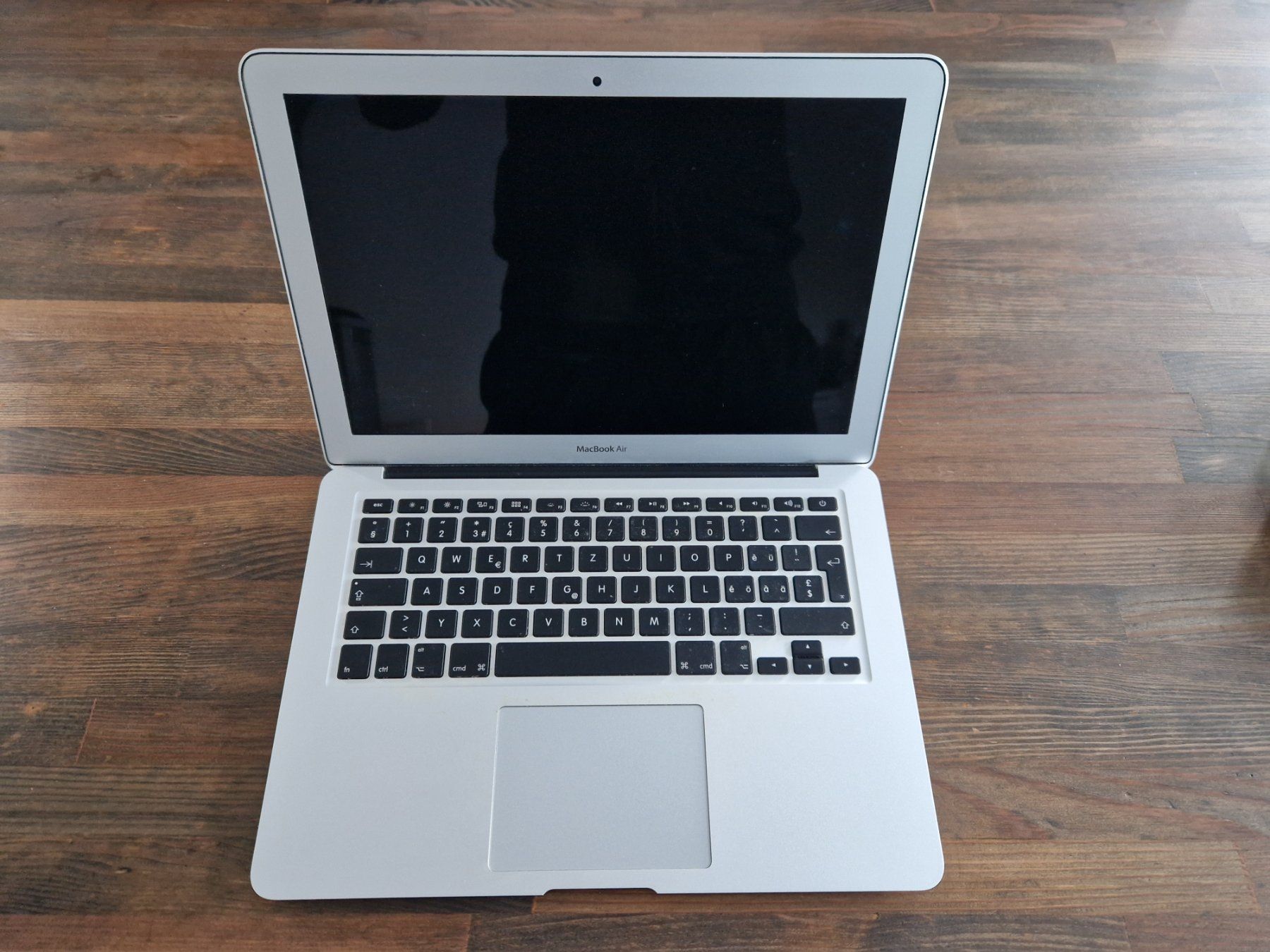 Apple Notebook: MacBook Air 13.3"  A1466 128GB SSD – Usato da Matzingen venduto da sz2