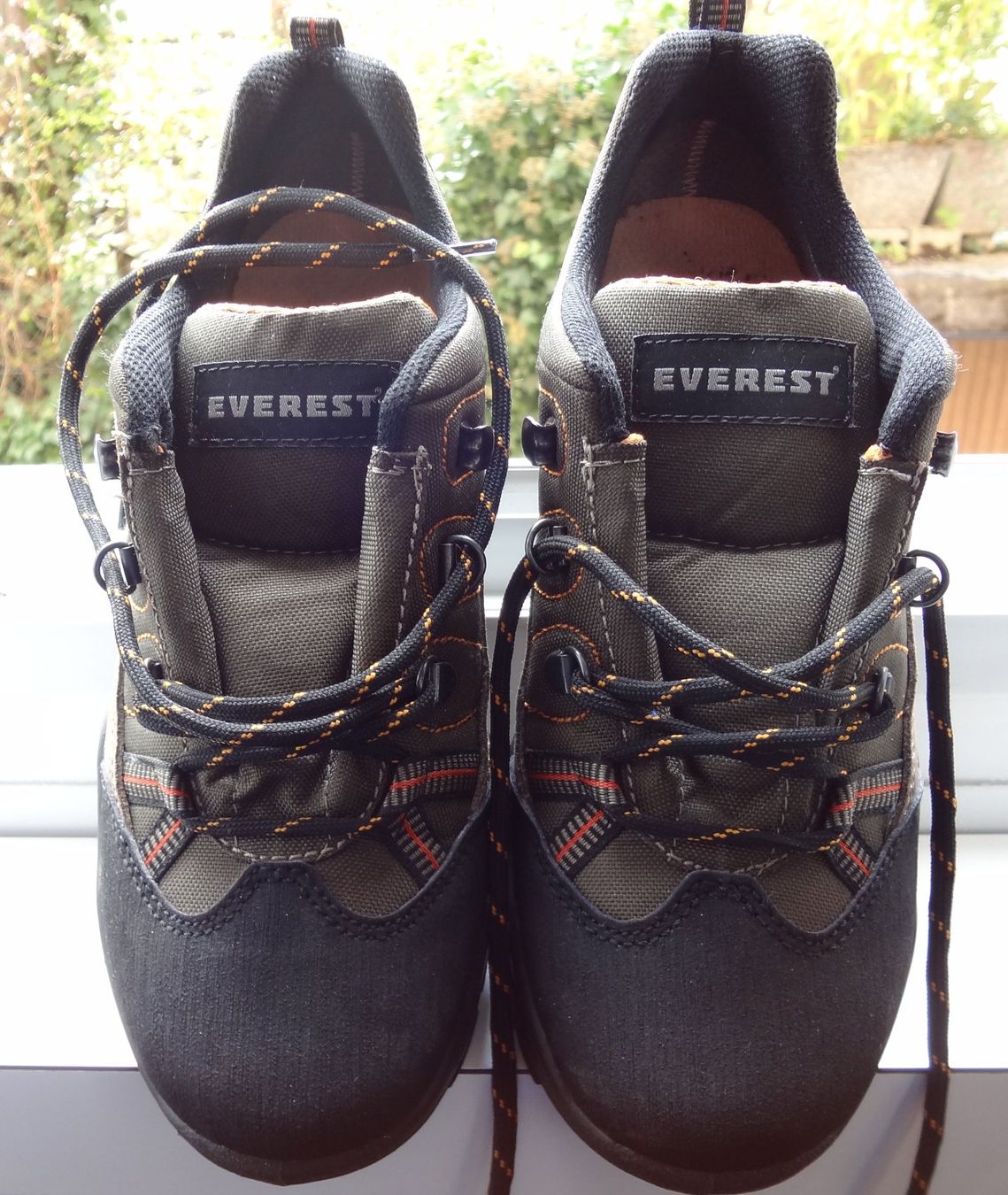 Everest Scarpe da uomo: Everest-Schuhe N 40 – Usato da Thun venduto da Fra130 6