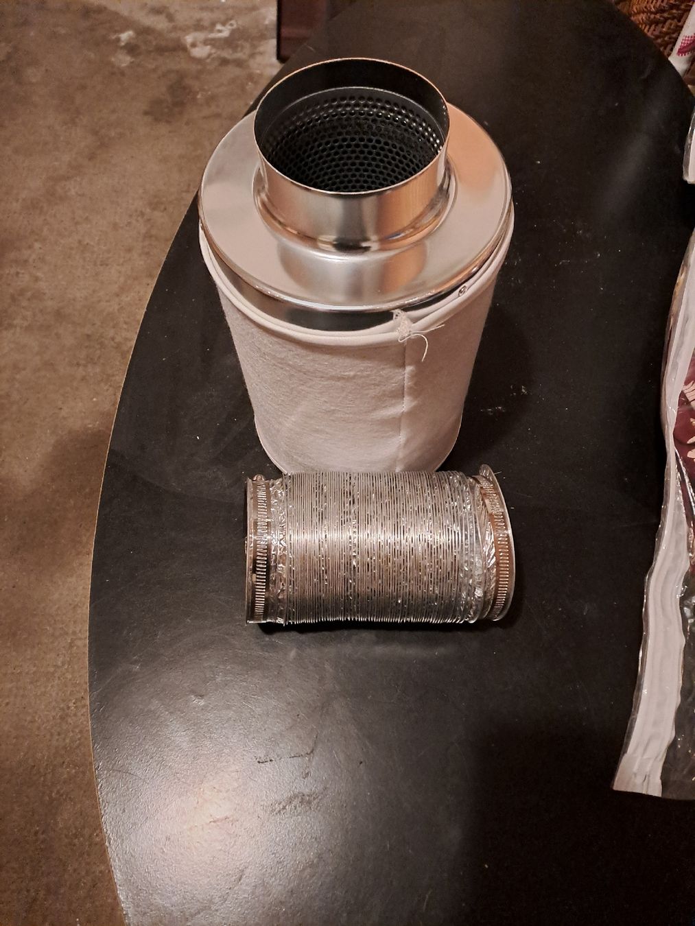 Purificatori d'aria: Aktivkohlefilter- Set mit passendem Rohr und Abzugventilator – Usato da Basel venduto da Allerleiii