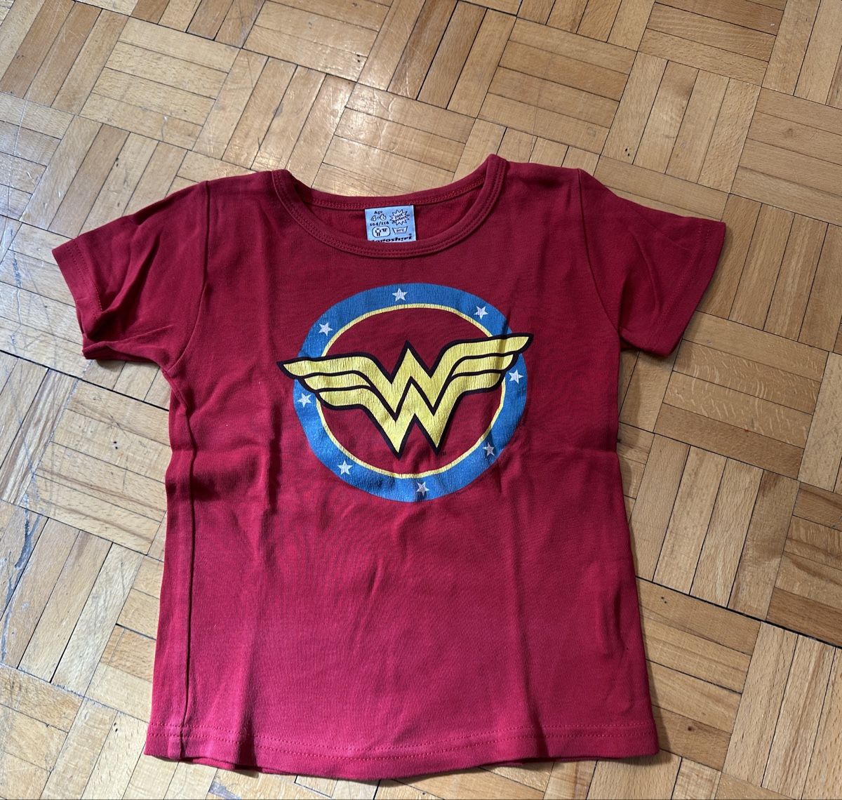 T-Shirts: Wonder Women T-Shirt – Gebraucht aus Zürich von Paleardi