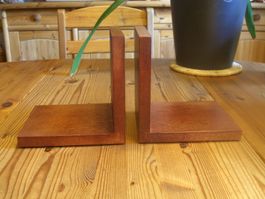 Mid-Century Bücherstützen Massivholz – 2er Set Mahagoni/Teak