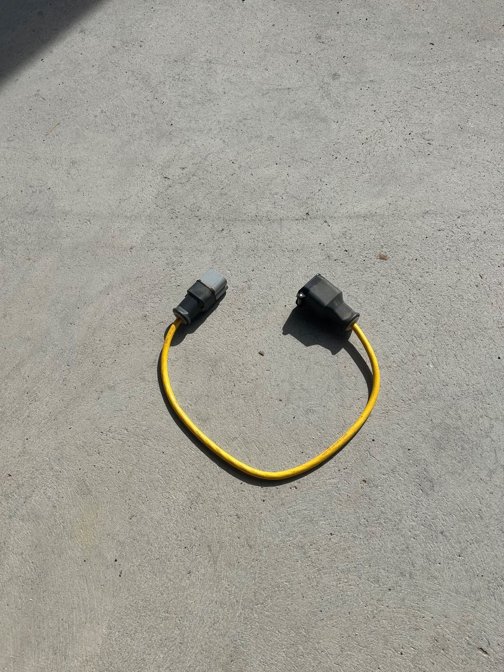 Laufwerke & Adapter: 400 Volt Adapter ab CHF 1.00 – Gebraucht aus Anglikon von Buas 4