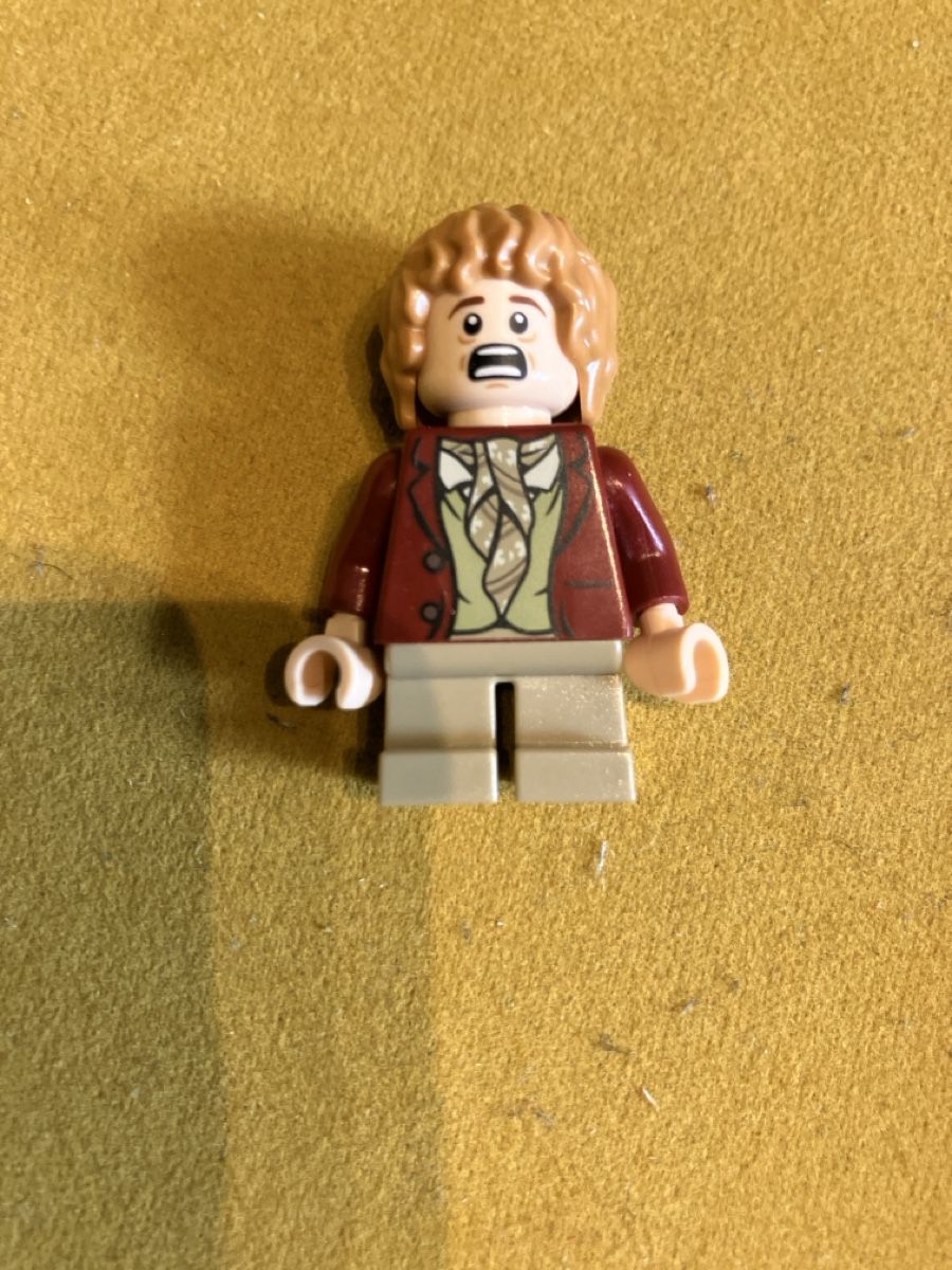 Lego Kit di costruzioni: Lego lor030 Bilbo Baggins - Dark Red Coat – Usato da Glarus venduto da Jhuber78