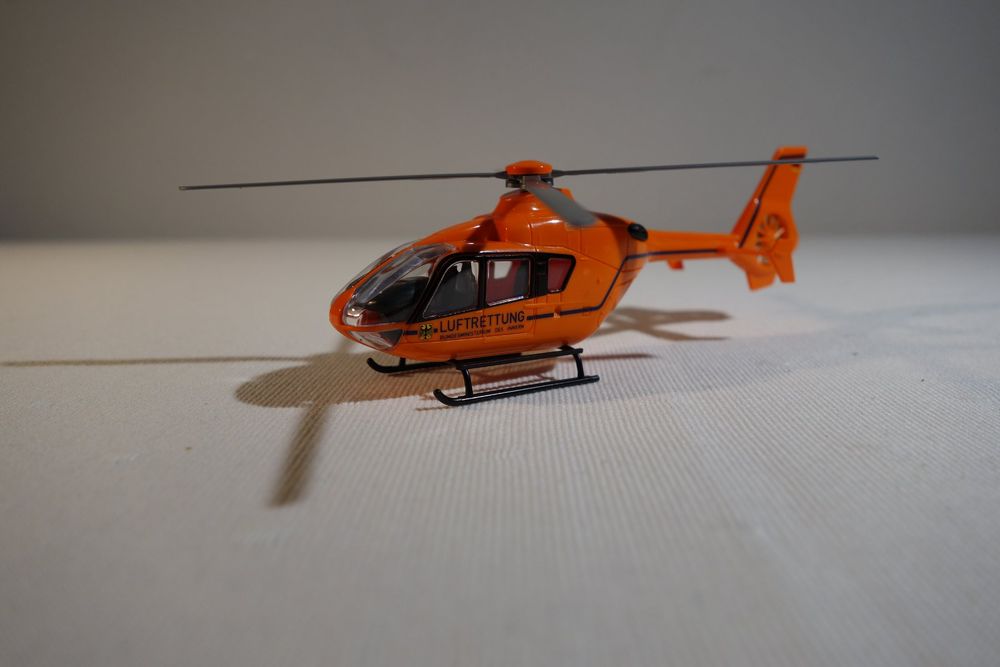 Faller H0 helikopter EC135 luchtredding helikopter 1:87 131020, Divers