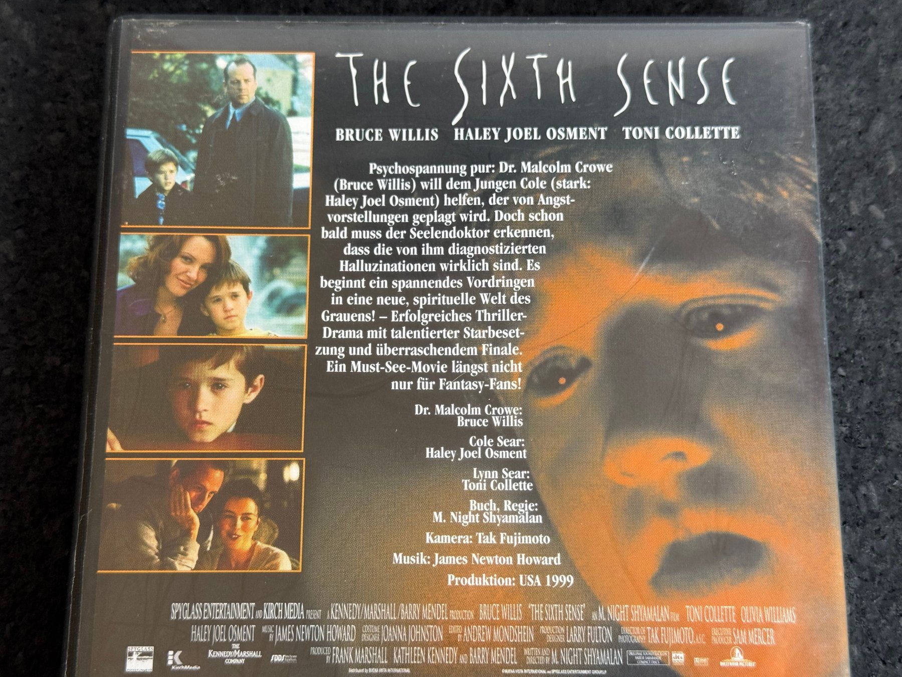 Alle DVDs: The Sixth Sense DVD DE/EN Bruce Willis – Gebraucht aus Fribourg von tschjoly 2