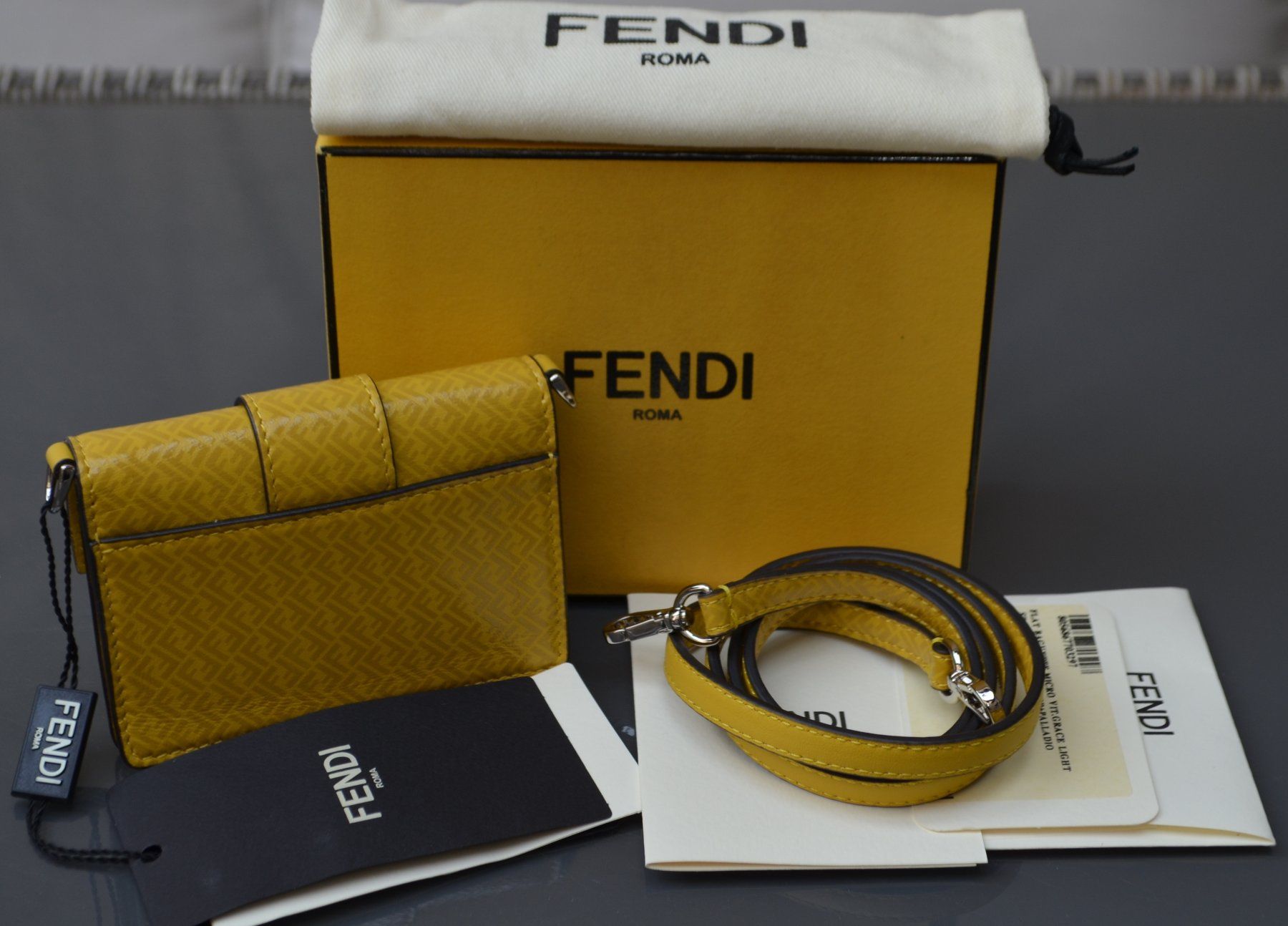 Fendi Sacs: Fendi Micro FF Tasche /  sac – Neuf avec emballage d'origine à Collonges par Auganien 4