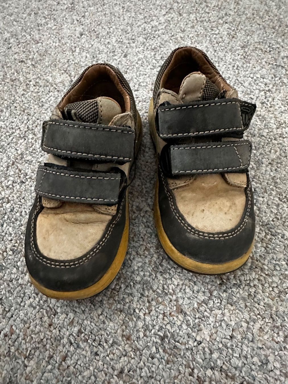 Scarpe per ragazzi: Kinderschuh Grösse 25 von Jena – Usato da Wagenhausen venduto da vintagesecondhand