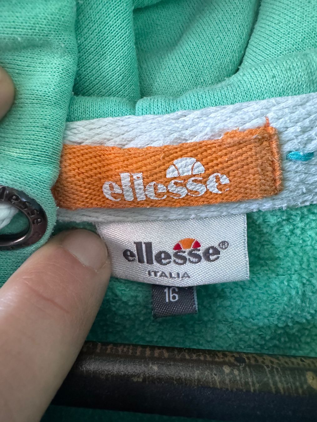 Ellesse Maglioni & Felpe: Ellesse zip hoodie size 16 BOY – Usato da Neuchâtel venduto da _Easy_to_Find_ 4