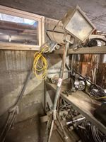 2 Scheinwerfer mit Stative (Lot 186) 6017 Ruswil