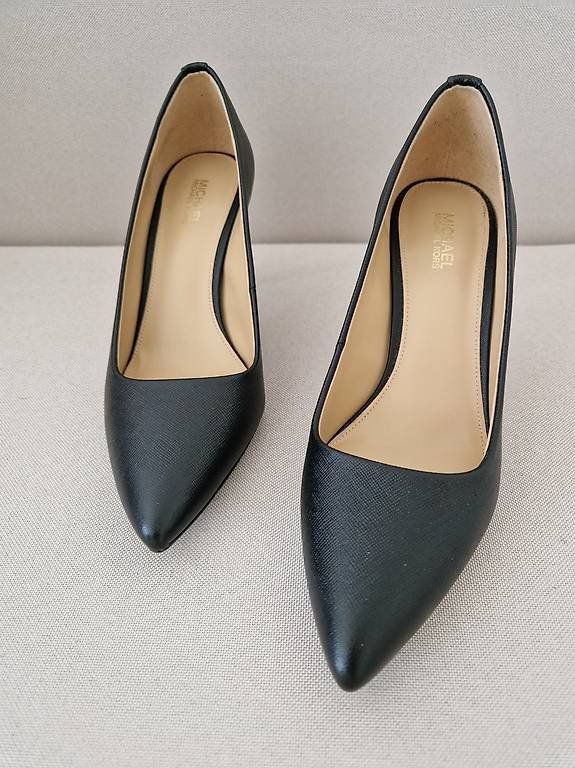 Michael Kors Scarpe da donna: Michael Kors tacchi neri – Usato da Ponte Capriasca venduto da mar_8jzw 1