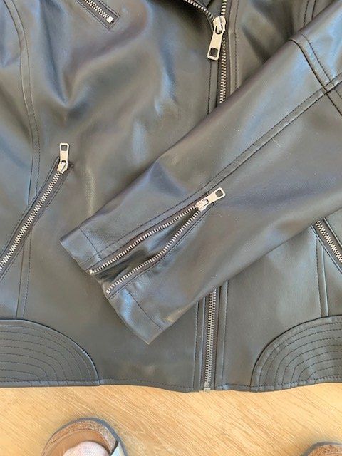 C&A Jacken: Kunstlederjacke schwarz – Gebraucht aus Schaffhausen von kar_pd5f 2