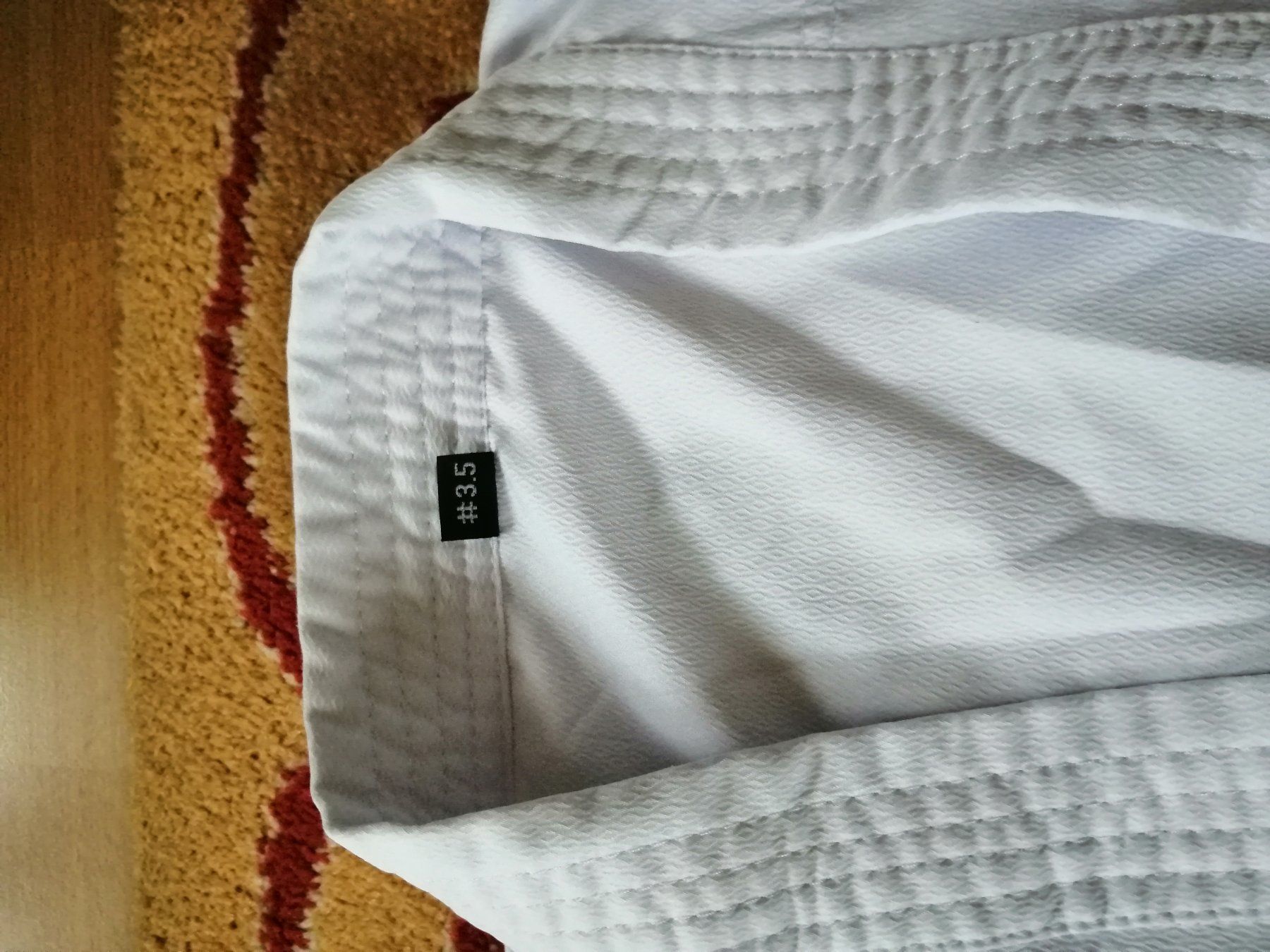 Kimonos: Karate Kimono, Grösse 3.5 – D'occasion à Worben par Wizzy 1