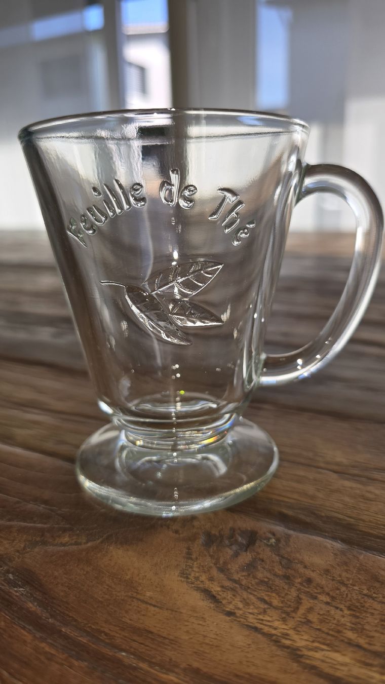 Bicchieri: 11 Teegläser "Feuille de Thé" aus Glas – Usato da Muri AG venduto da pneu1234
