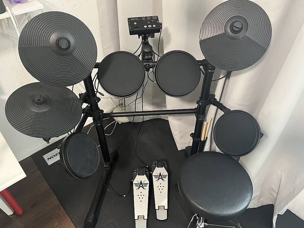 Strumenti musicali: Millenium HD-120 E-Drum Set   – Usato da Cham venduto da HappyMama13