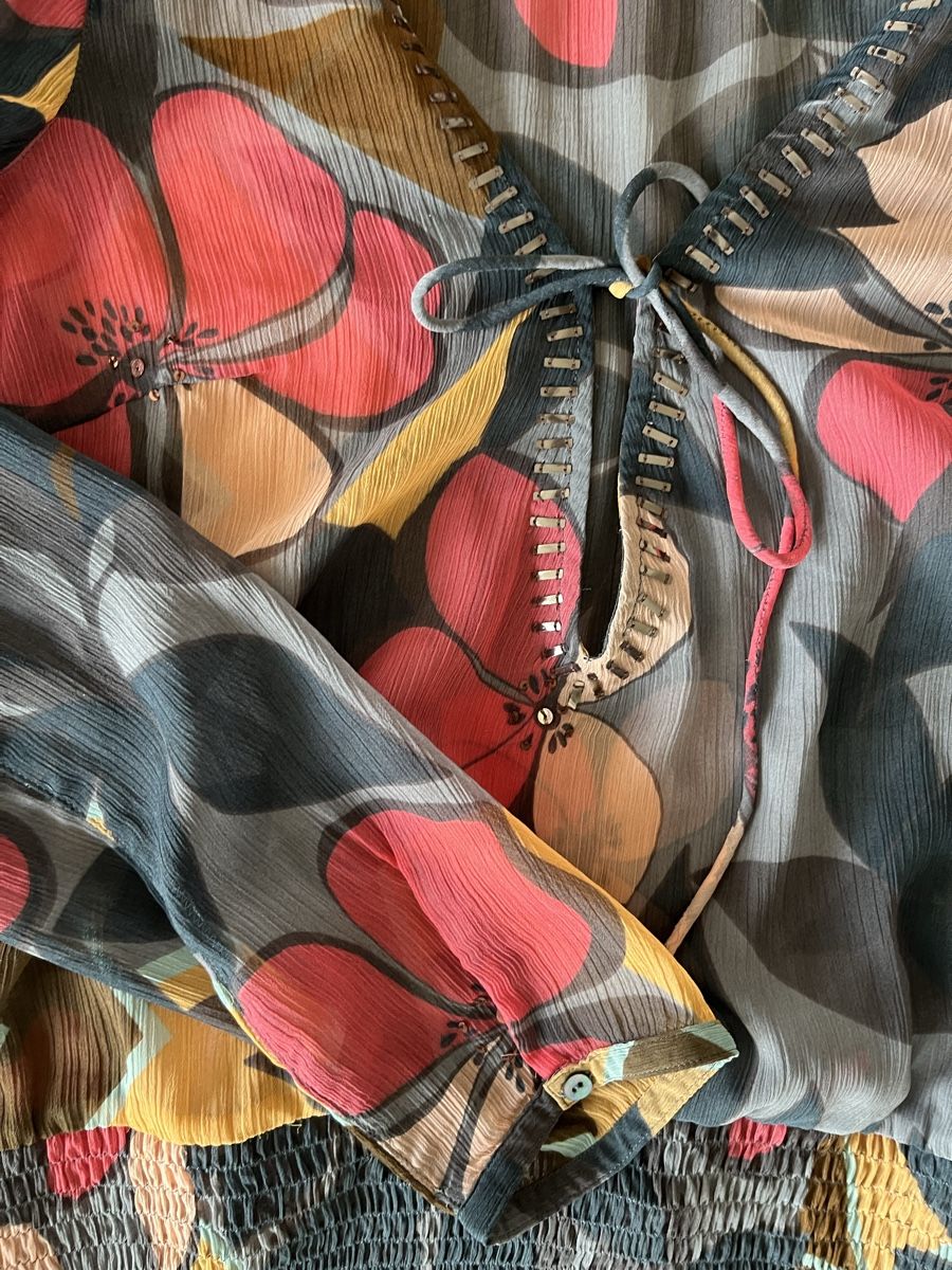 Tuniche: Elegante Strand-Tunika, mit Blumenmuster – Usato da Pfäffikon SZ venduto da humming-bird 2