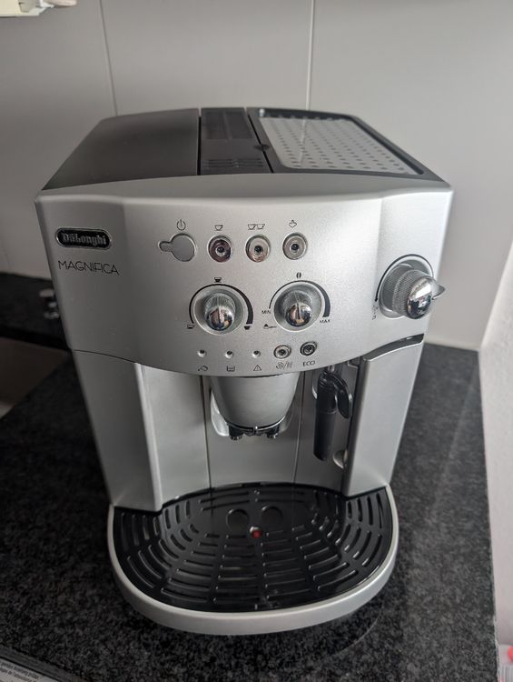 Kaffeemaschine Delonghi Magnifica ESAM4200 (Gebraucht) in Basel für CHF ...