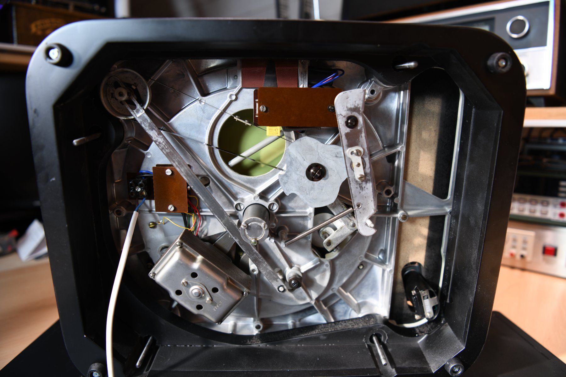 Thorens Giradischi: Thorens TD124 MKI Voll Revidiert – Usato da Hochfelden venduto da per54 5