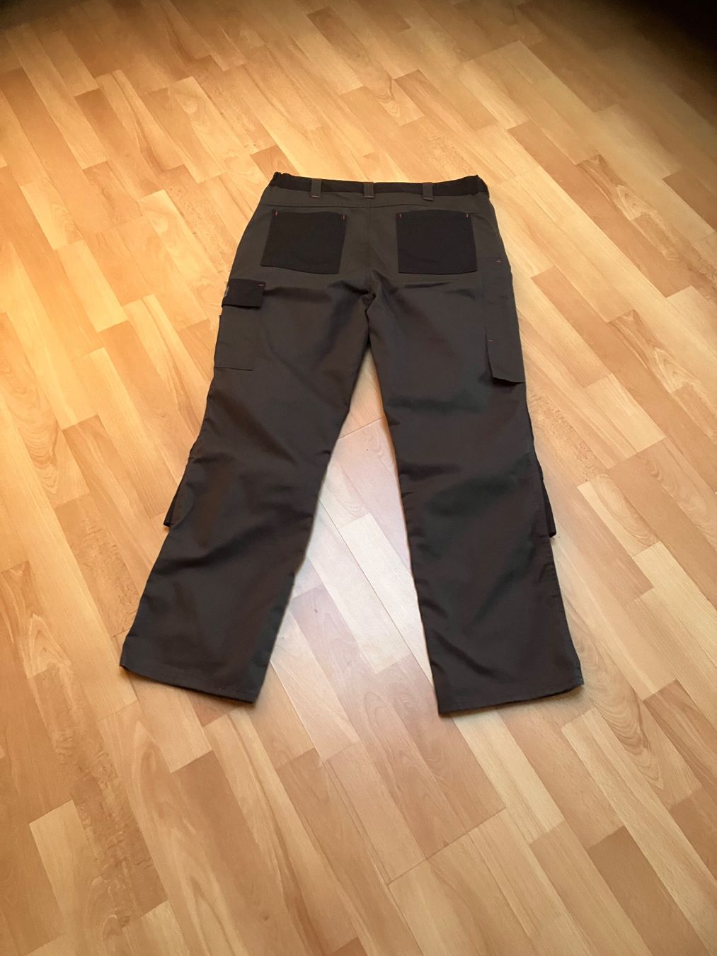 Lotti di vestiti: Arbeitskleidung Sommer Outfit – Usato da Bettwiesen venduto da Zustand57 6
