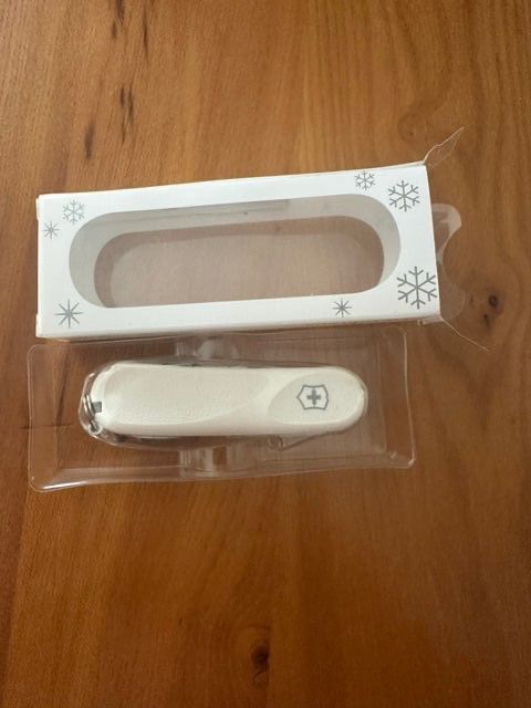 Victorinox Taschenmesser: Victorinox EvoGrip X-mas 2016 – Neu und originalverpackt aus Pringy von Toyotafj