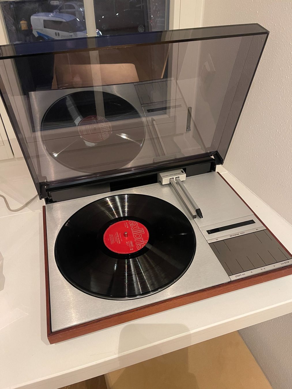 Bang & Olufsen Giradischi: Bang & Olufsen BeoGram 4004 revidiert – Usato da Luzern venduto da BeoPlayer 1