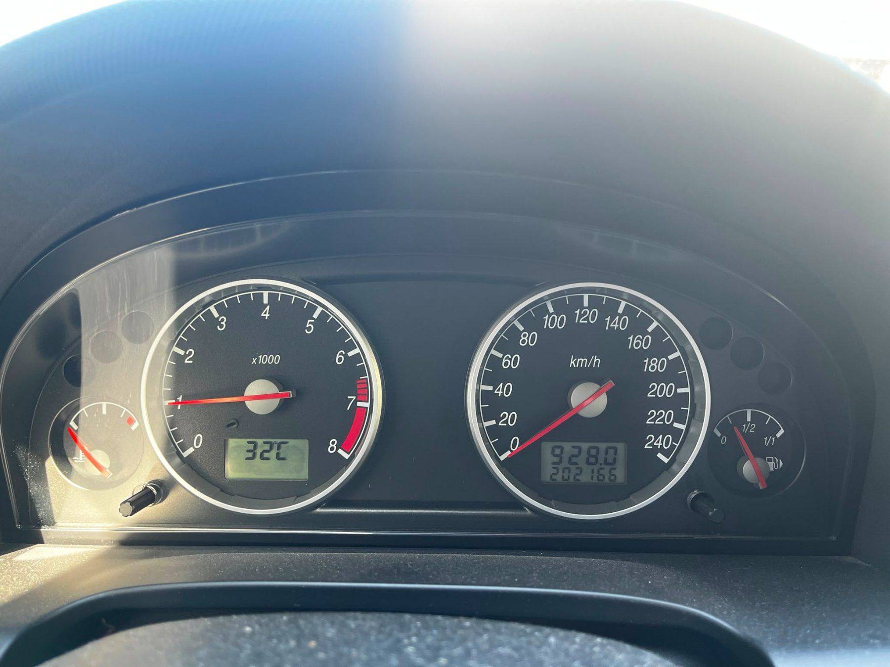 Ford Autos: Ford Mondeo 2.0 – Gebraucht aus Bäch SZ von Olivier_Sales 8