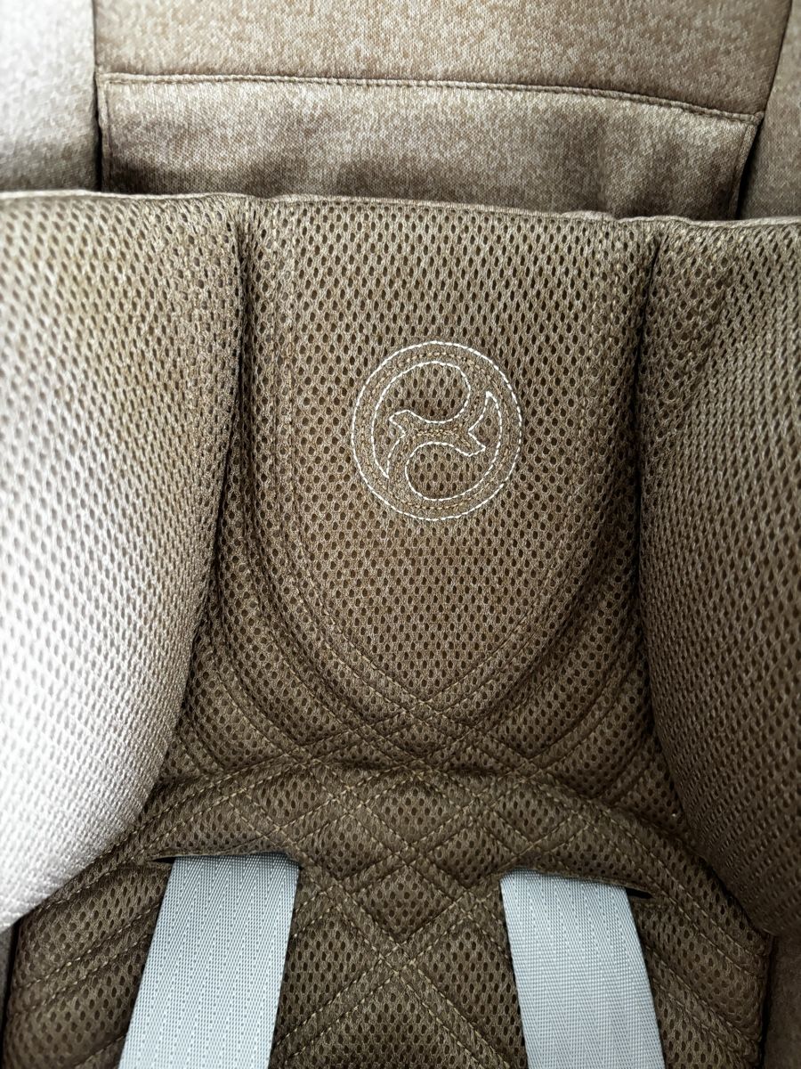 Cybex Seggiolini per auto: CYBEX Cloud T i-size Plus in almond beige  – Nuovo (secondo la descrizione) da Küsnacht ZH venduto da gin_sf6s 2