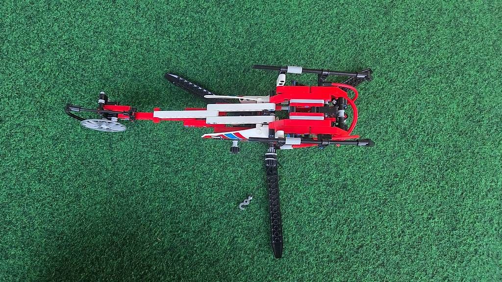 Lego Giocattoli: LEGO Technic, Rescue Helicopter 2011 – Usato da Belp venduto da Yvi76 4