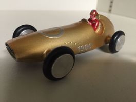 Rennwagen guss