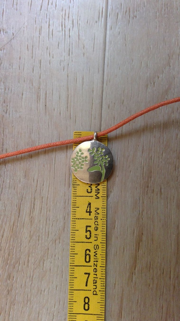 Colliers: Collier médaille fleurs vertes-pommes FS – Neuf (Voir description) à Agiez par chouchanelle 2