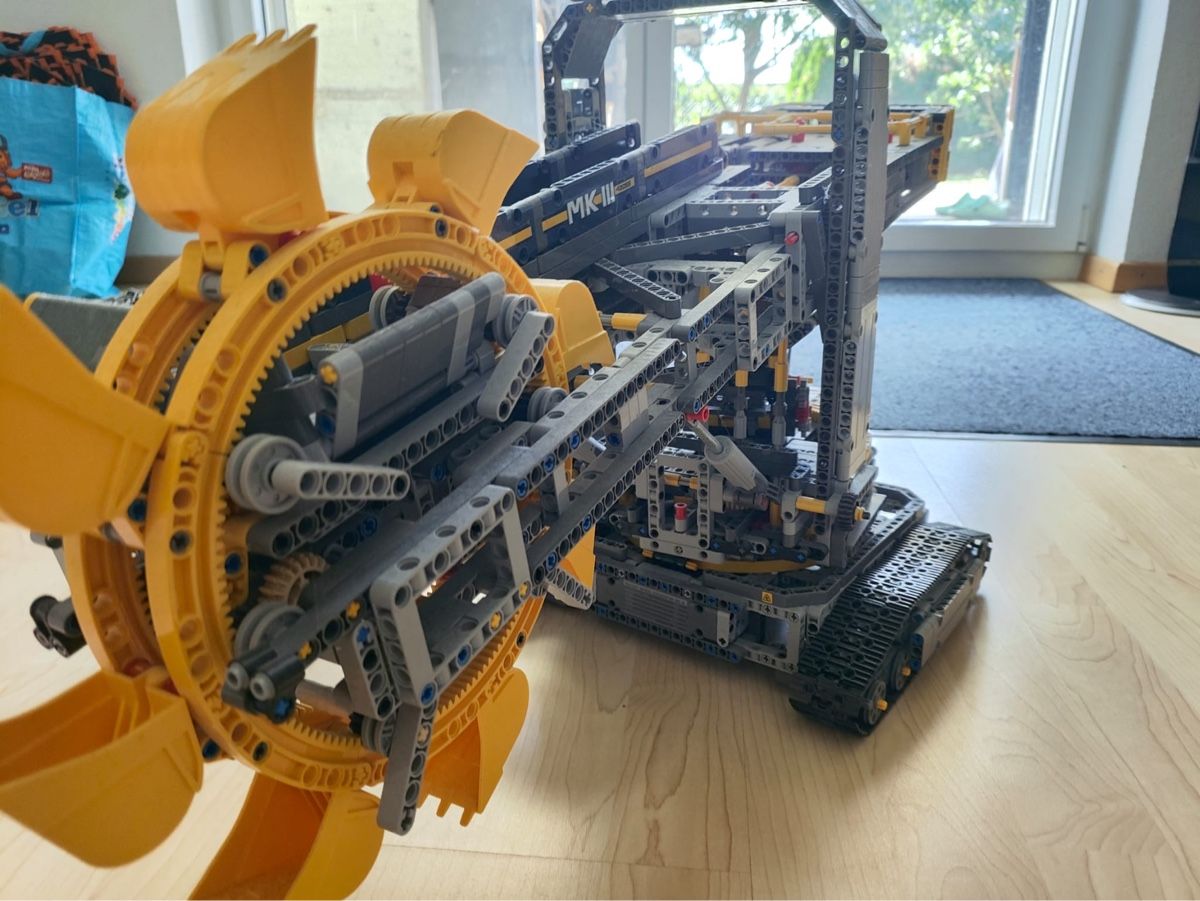 Lego Spielzeuge: Lego Technik Schaufelradbagger – Gebraucht aus Pfäffikon ZH von Jasmina_25 1