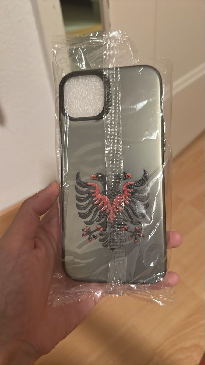 Cover & Protezioni schermo: Schutzhülle IPhone 15 plus neu – Nuovo e nell'imballaggio originale da Dietikon venduto da sal_zdn5