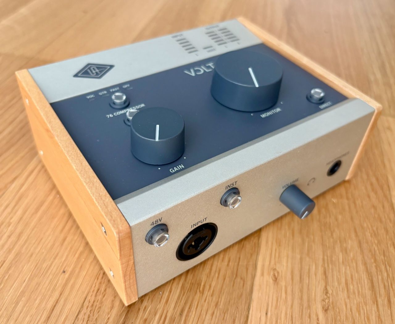 Universal Audio Attrezzatura per studi di registrazione: Universal Audio Volt 176 USB Audio Interface – Usato da Zürich venduto da SierraKilo