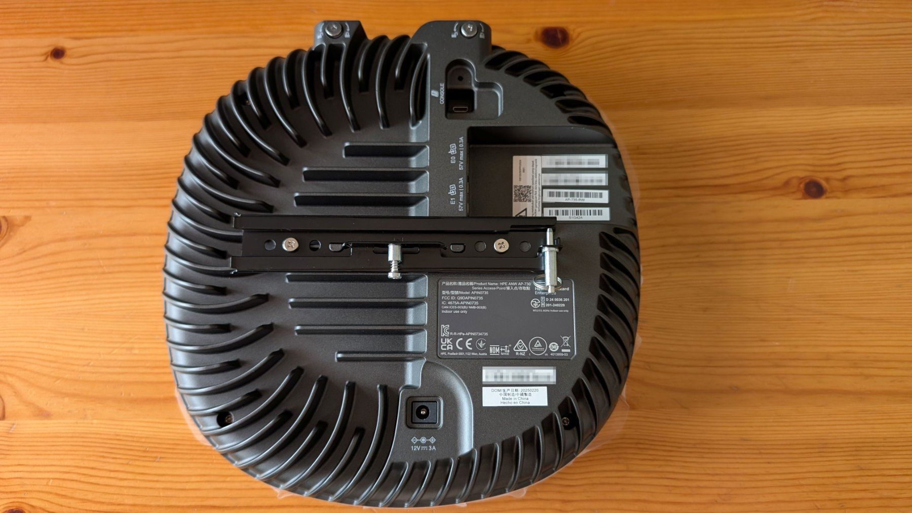 Aruba Modems & Router: HPE Aruba AP-735 RW – Gebraucht aus Mettmenstetten von volanet 1