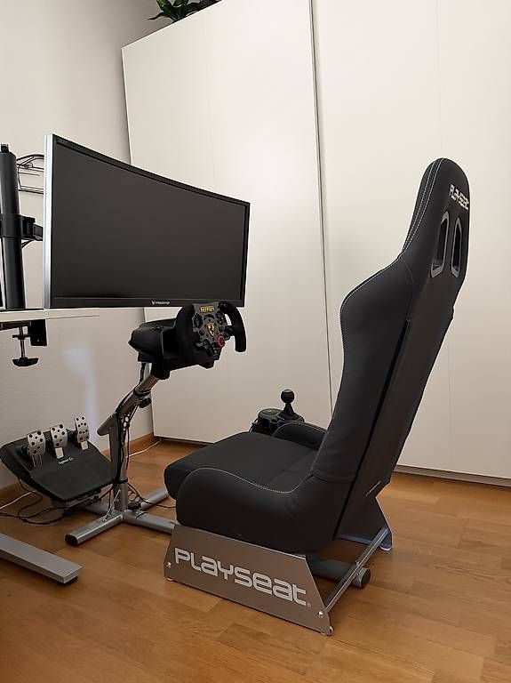 Logitech Controller: Logitech G29 + Shifter + Playseat Evolution Racing Sim – Usato da Münchenstein venduto da levin_bl 1