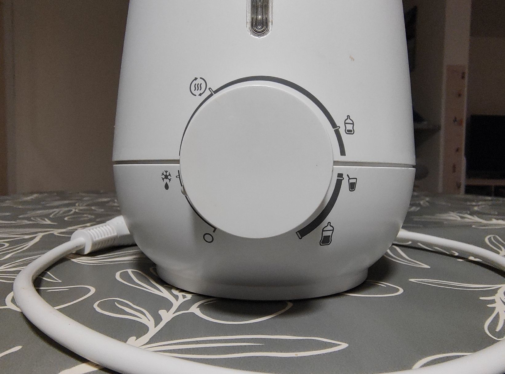Avent Pasti del neonato: Philips Avent Baby Bottle Warmer  – Usato da Dietikon venduto da sar_vsq9 1