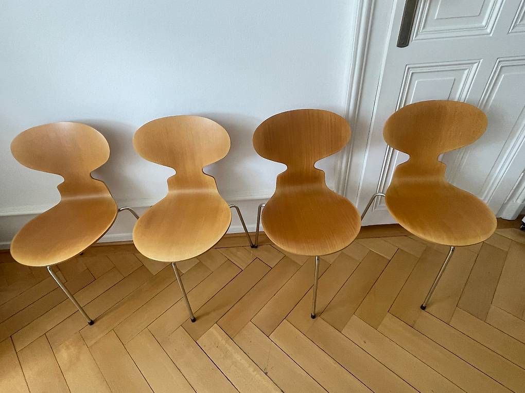 Chaises: Arne Jacobsen Ant chaises/Stühle - CHF 220 Stk. – D'occasion à Lausanne par nan_mj5q