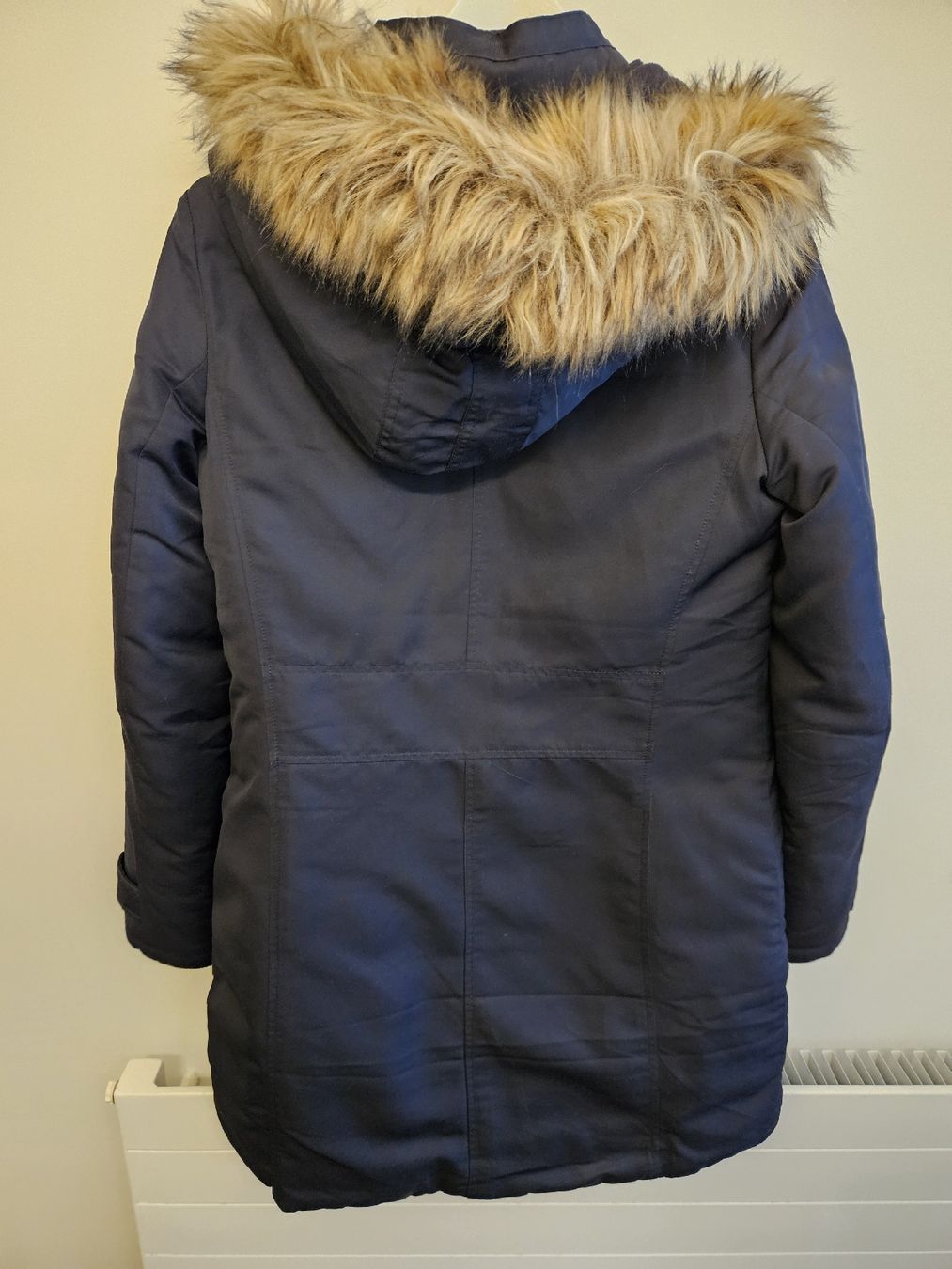 Esprit Giacche: Winterjacke mit Kapuze von Esprit – Usato da Luzern venduto da blackcat010 1