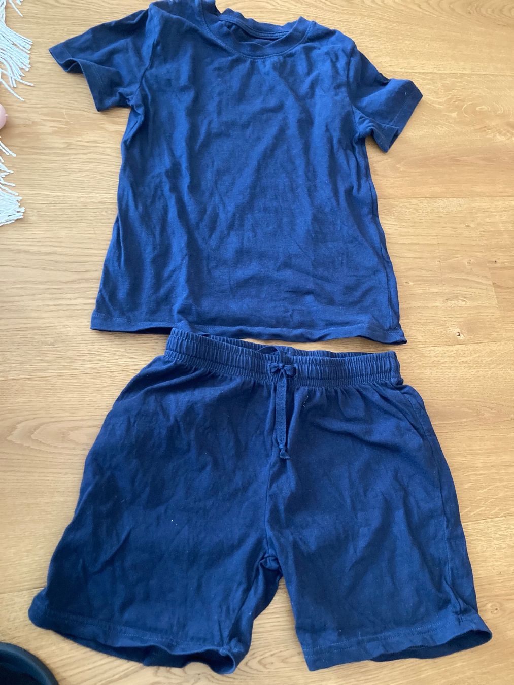 Lotti di vestiti: Kurzes Set – Usato da Bülach venduto da Stellina72