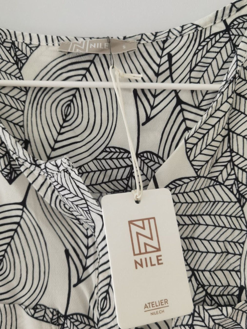 Nile Camicette: Nile Bluse S NEU – Nuovo e nell'imballaggio originale da Langenthal venduto da morena86 1