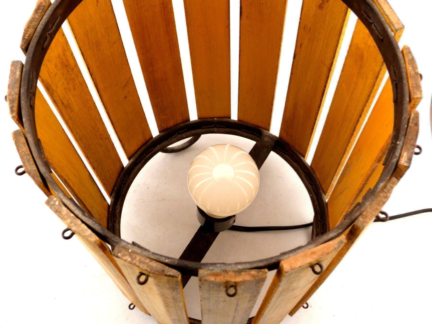 Lampade: Lampe de table originale, objet détourné – Usato da Noville venduto da novar 4