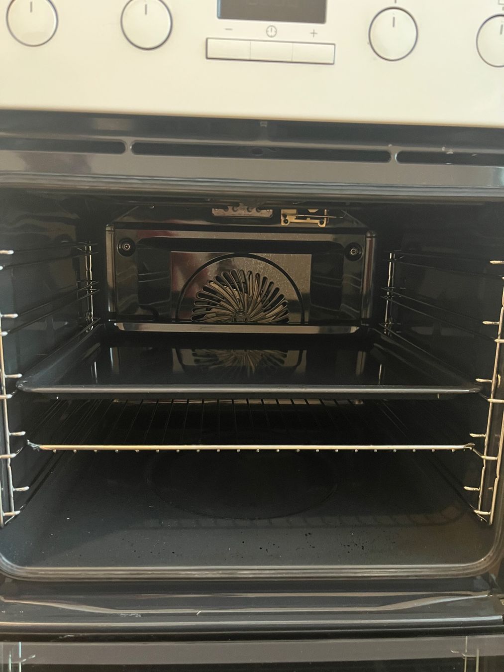 Electrolux Cuisinières: Backofen und Glaskeramik von Electrolux – D'occasion à bern par sanducci 1