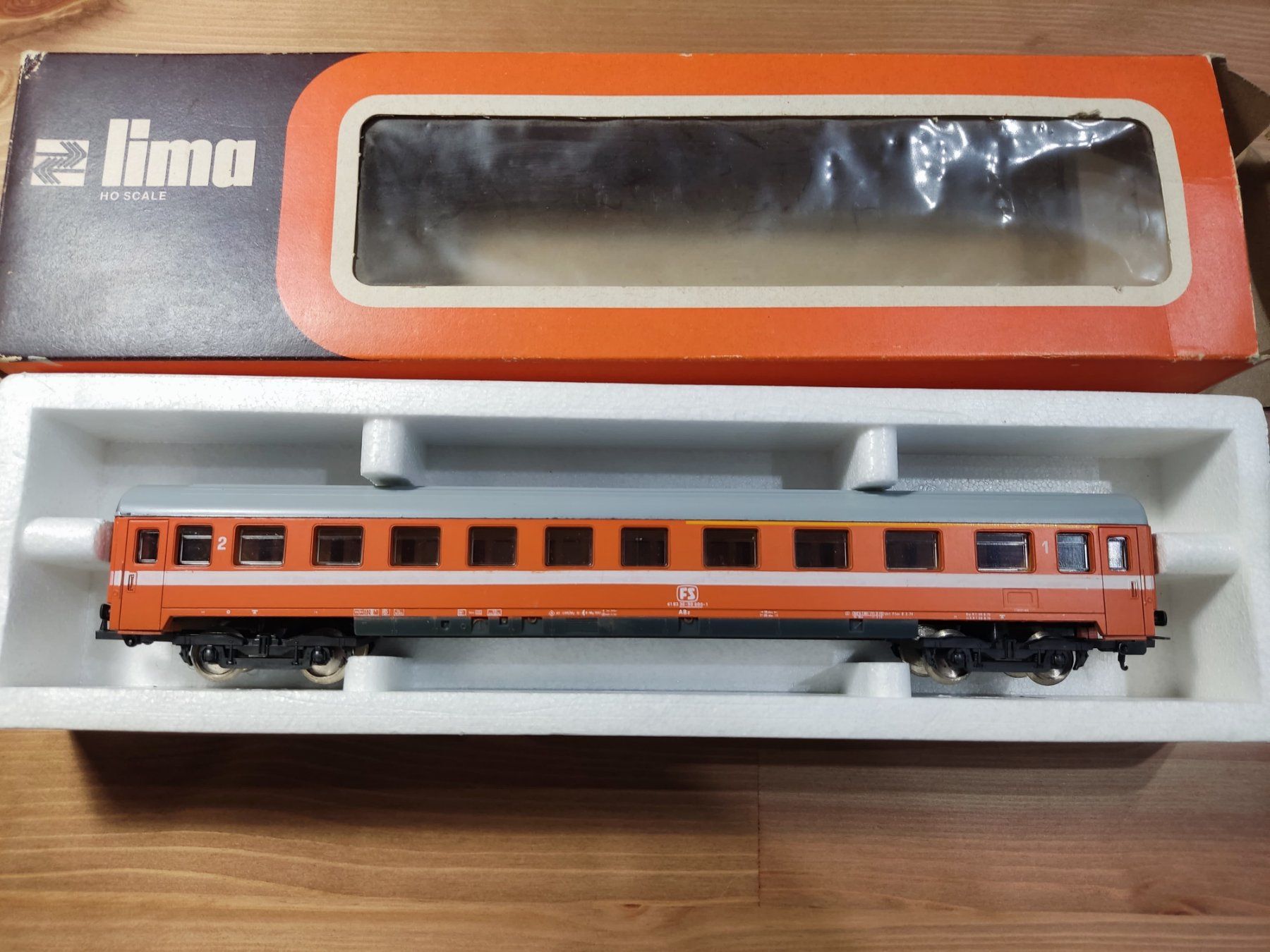 Lima Modellini di ferrovie: Lima Schnellzugwagen SBB, H0, neuwertig – Usato da Tafers venduto da LitusPS 1