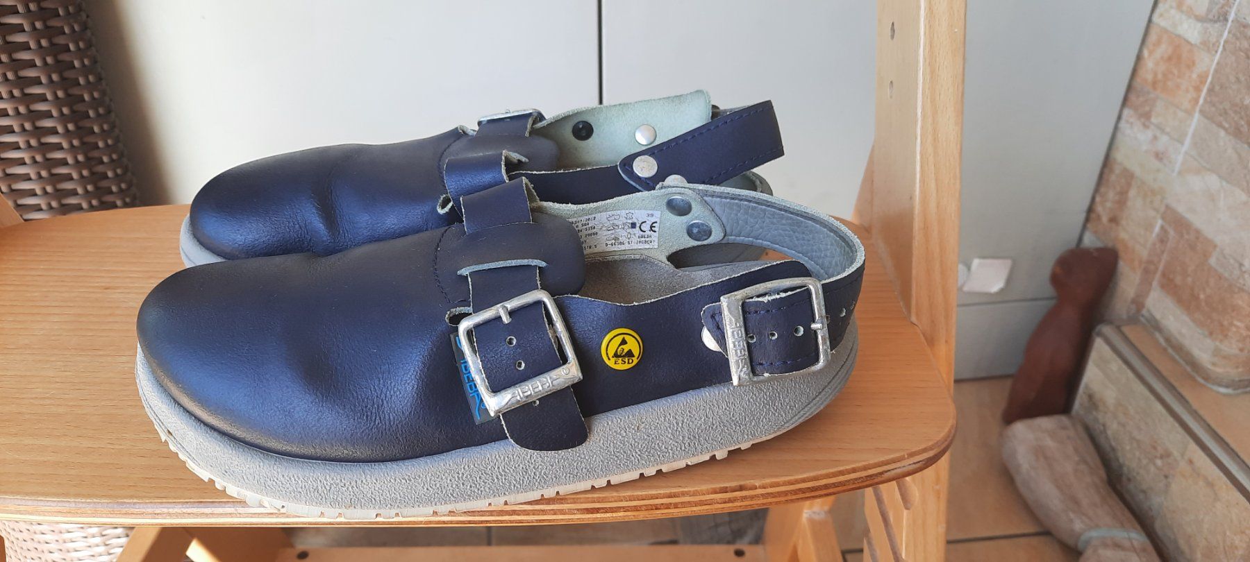 Scarpe da donna: ABEBA ruber Schuhe Arbeits - Berufsschuhe Gr 39 – Usato da Turbenthal venduto da tirare 5