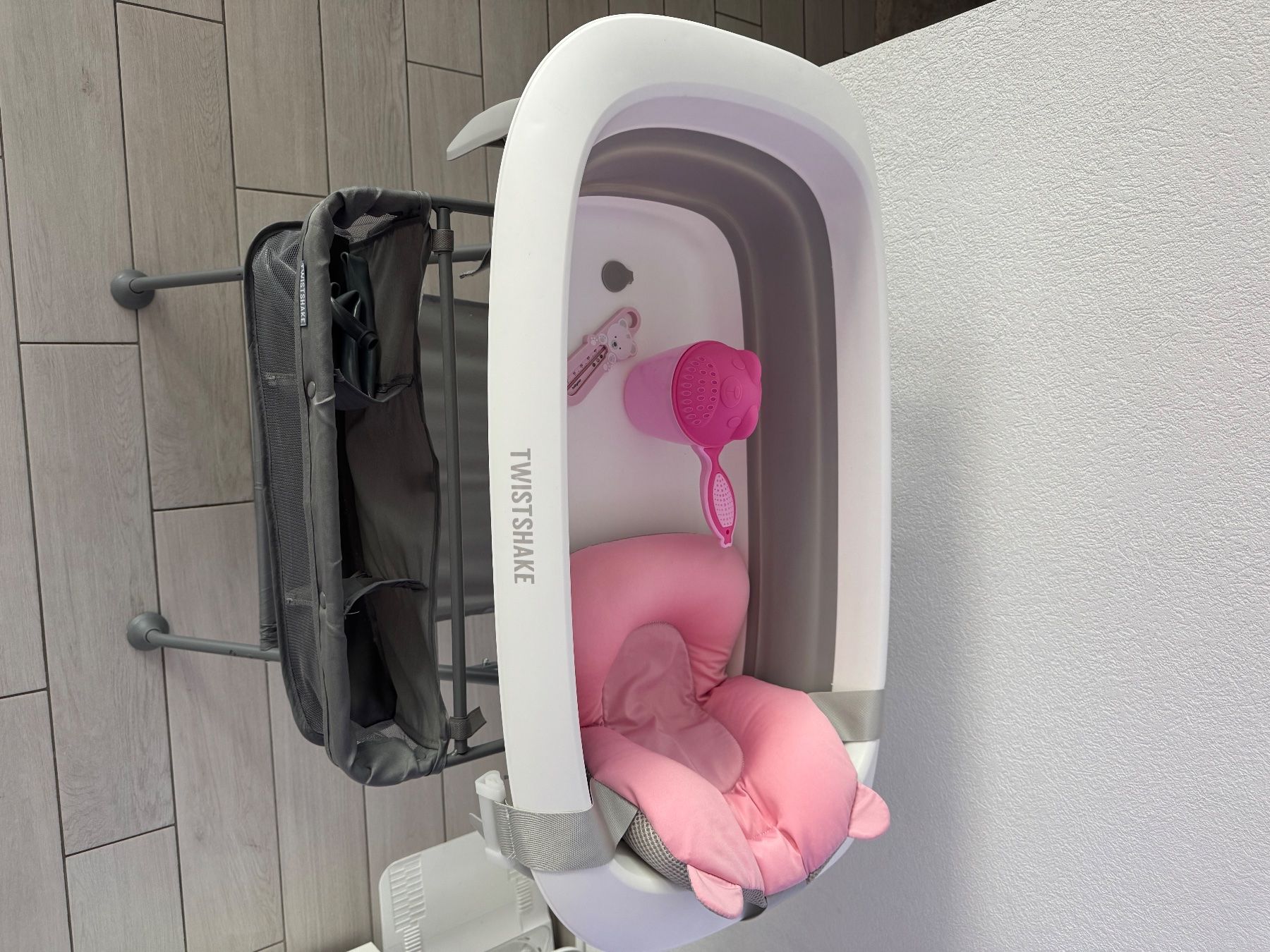 Tutto per il bagno: Baignoire pliable Twistshake avec support – Usato da Sion venduto da dad_j2gw